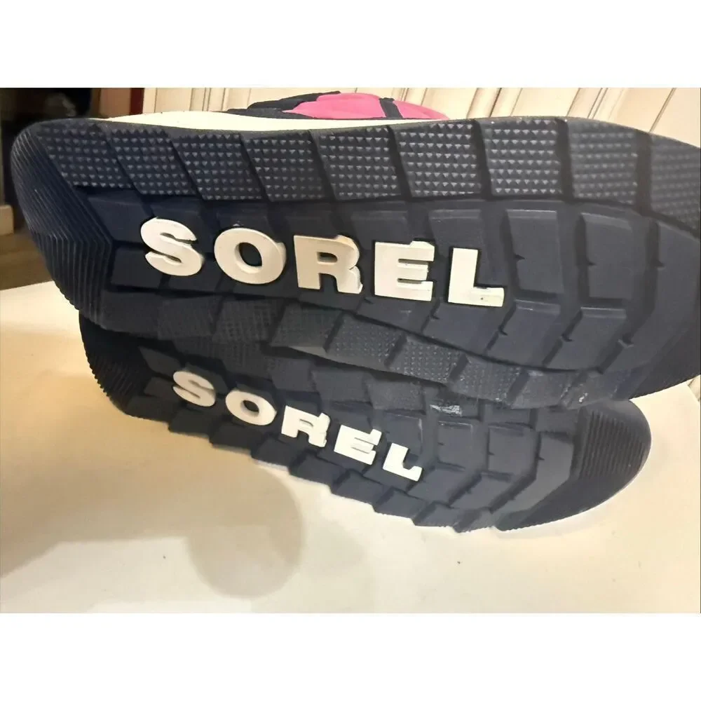 Sorel Kids Girls Puffy Quilted Whitney II Mid Snow Boots Pink Black Size 4 NWT